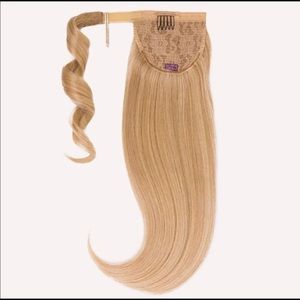 Insert Name Here Lola Ponytail